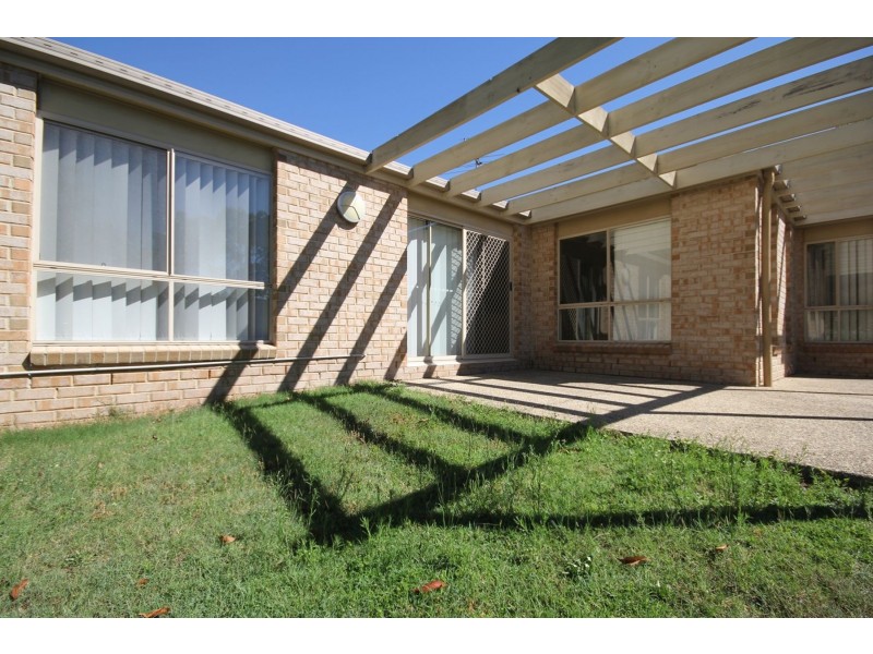 1 Eve Court, Springfield Lakes QLD 4300