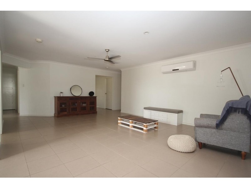 21 Karen Court, Redbank Plains QLD 4301