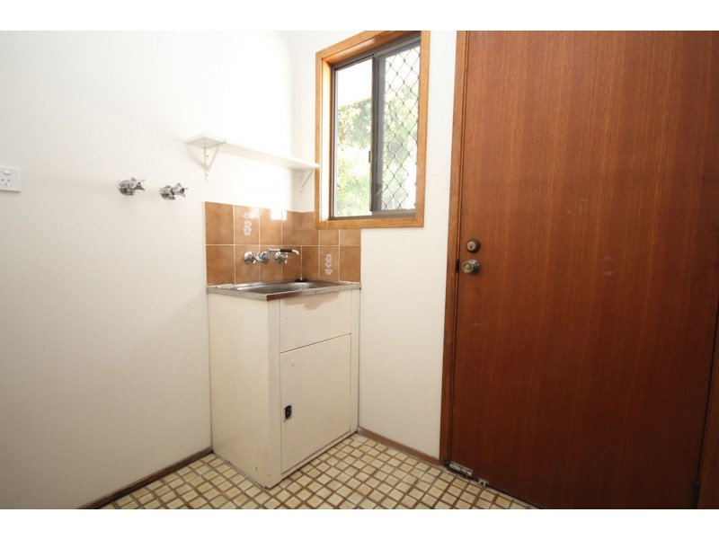 24 Ormond Road, Oxley QLD 4075