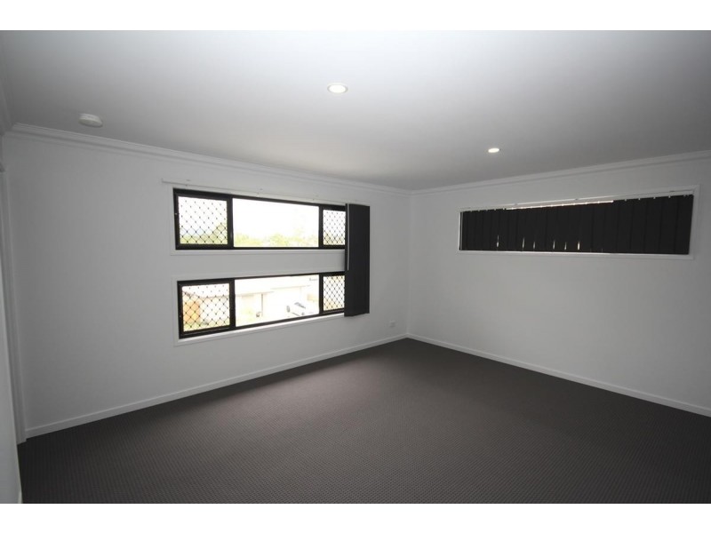 6 Madeira Street, Springfield Lakes QLD 4300