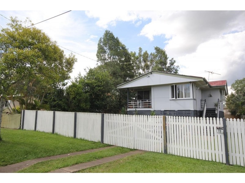 13 Maenporth Street, Leichhardt QLD 4305