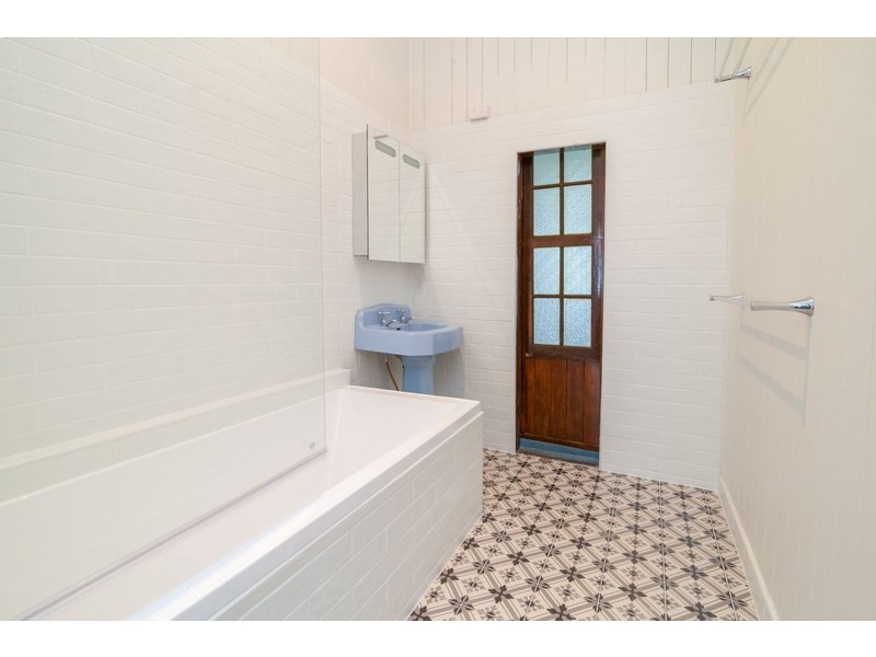 41 Salisbury Road, Ipswich QLD 4305