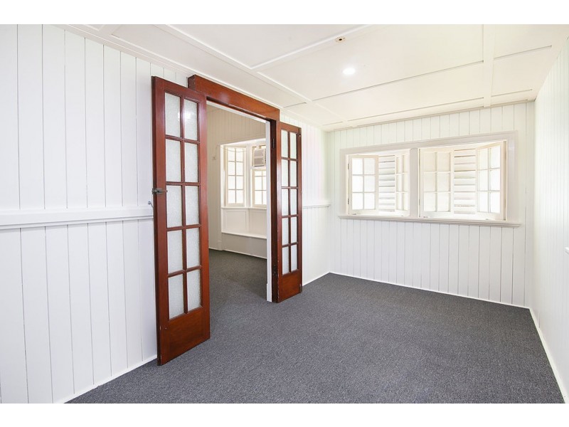 41 Salisbury Road, Ipswich QLD 4305