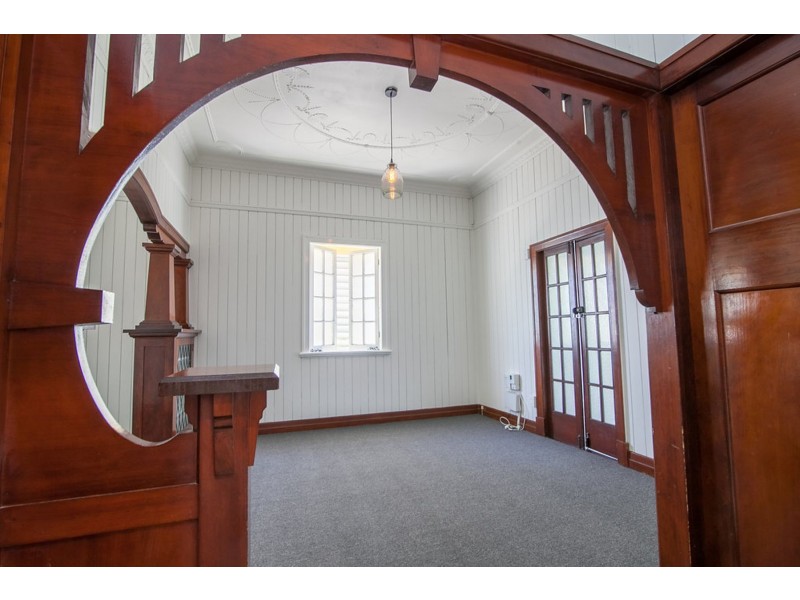 41 Salisbury Road, Ipswich QLD 4305