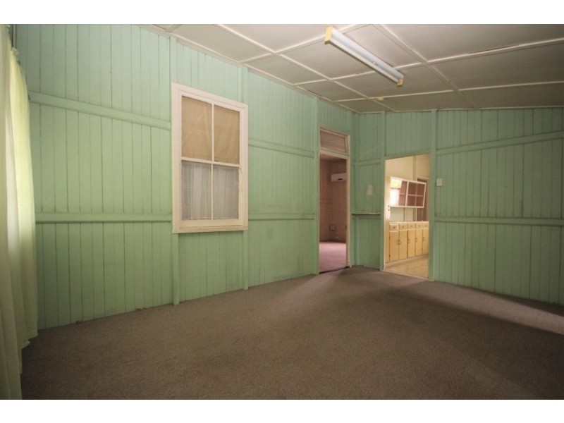 3 Lower McCormack Street, Bundamba QLD 4304
