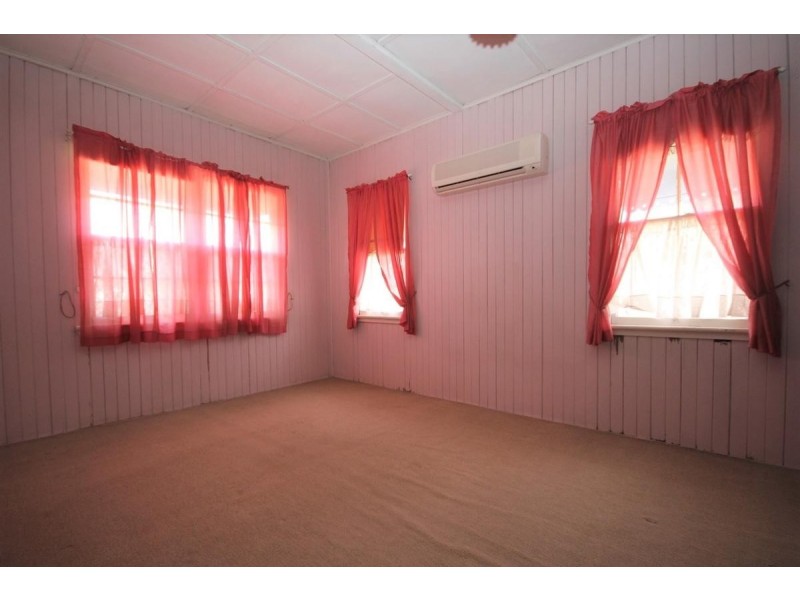 3 Lower McCormack Street, Bundamba QLD 4304