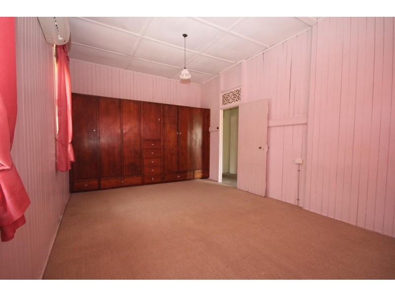 3 Lower McCormack Street, Bundamba QLD 4304