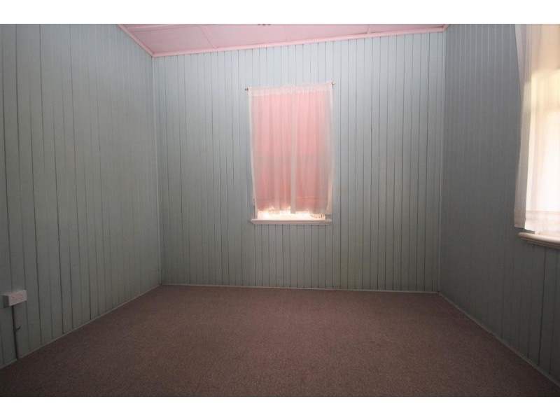 3 Lower McCormack Street, Bundamba QLD 4304