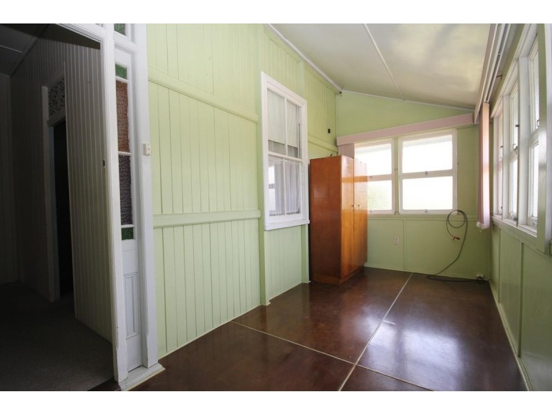 3 Lower McCormack Street, Bundamba QLD 4304