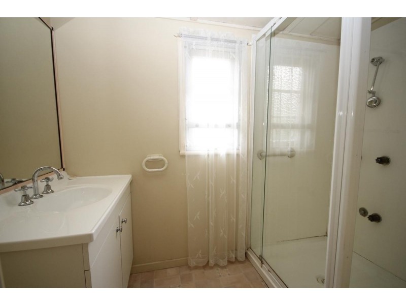3 Lower McCormack Street, Bundamba QLD 4304