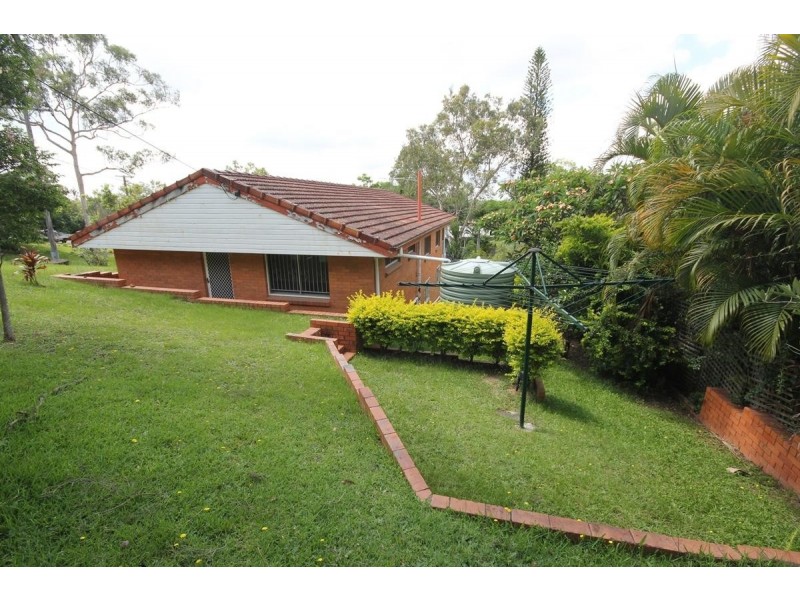 6 Atura Street, Oxley QLD 4075