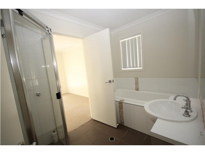 8 Ballow Crescent, Redbank Plains QLD 4301