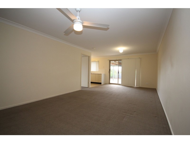 1/49 Cheihk Crescent, Collingwood Park QLD 4301