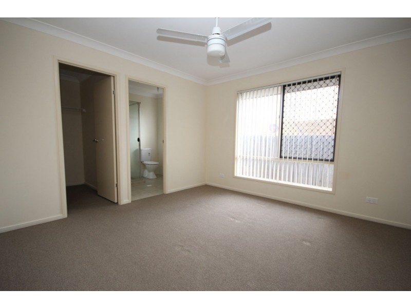 1/49 Cheihk Crescent, Collingwood Park QLD 4301