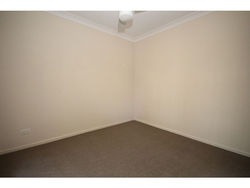 1/49 Cheihk Crescent, Collingwood Park QLD 4301