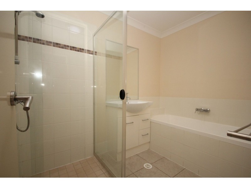 1/49 Cheihk Crescent, Collingwood Park QLD 4301