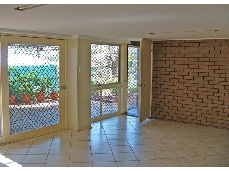 218 Englefield Road, Oxley QLD 4075