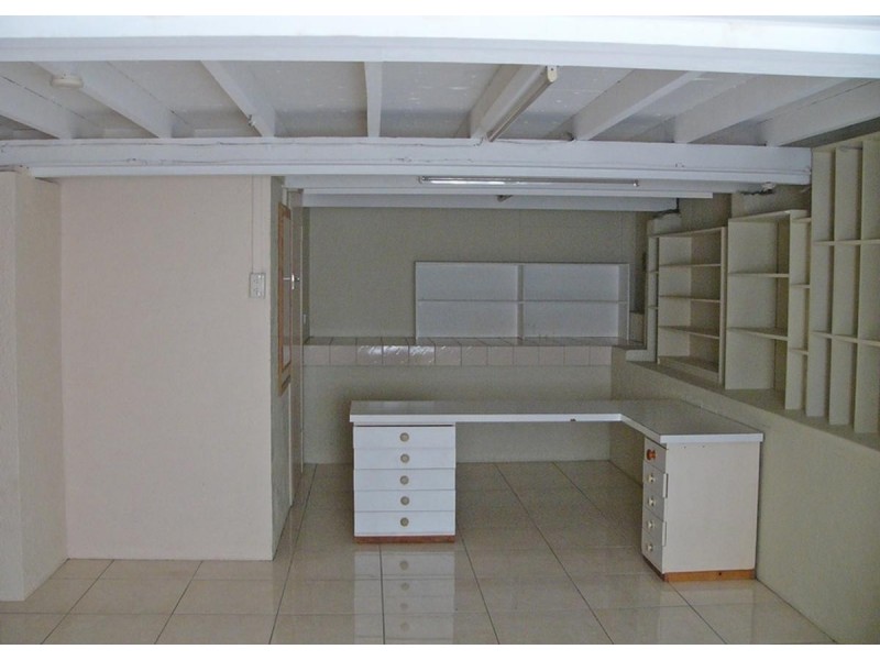 218 Englefield Road, Oxley QLD 4075