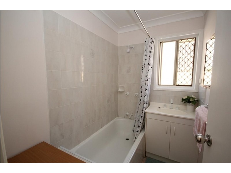 42 Whitlam Drive, Collingwood Park QLD 4301