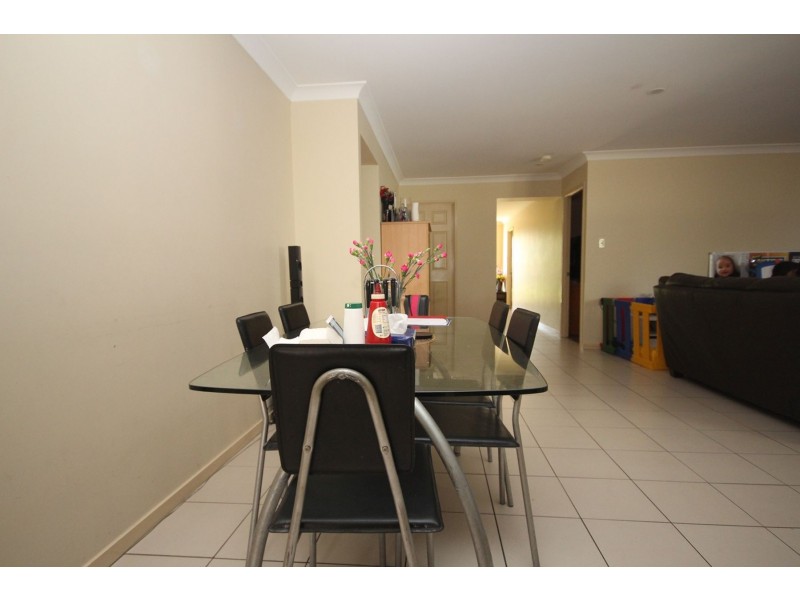 15 Oak Leaf Street, Springfield Lakes QLD 4300