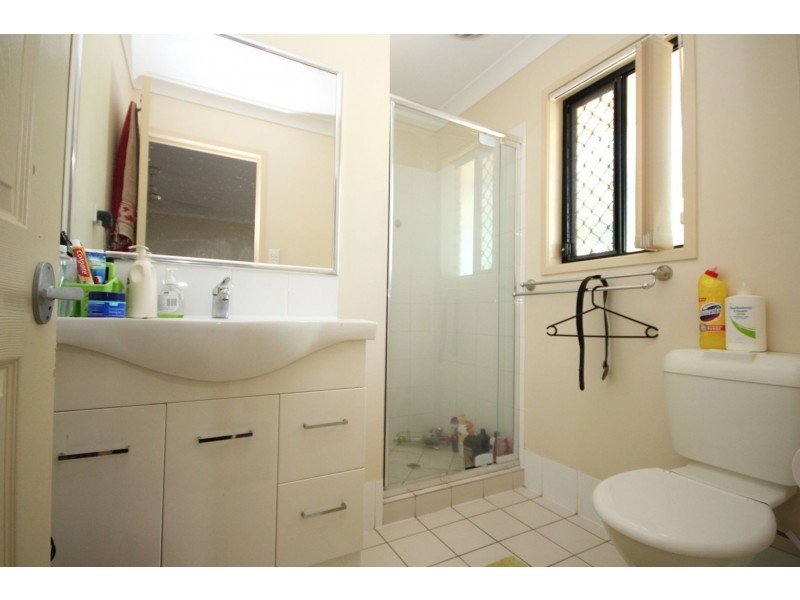 15 Oak Leaf Street, Springfield Lakes QLD 4300