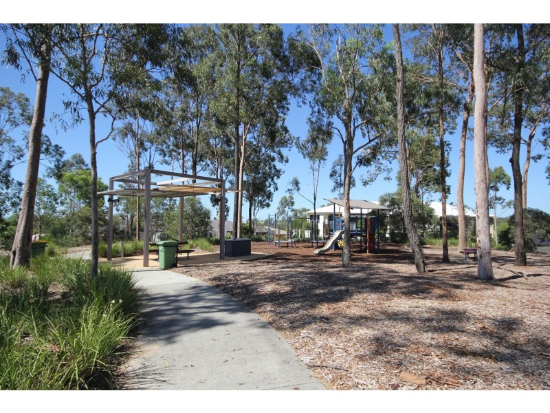 15 Oak Leaf Street, Springfield Lakes QLD 4300