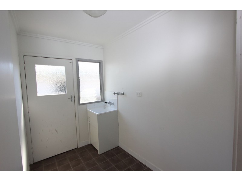 15 Lawson Street, Oxley QLD 4075