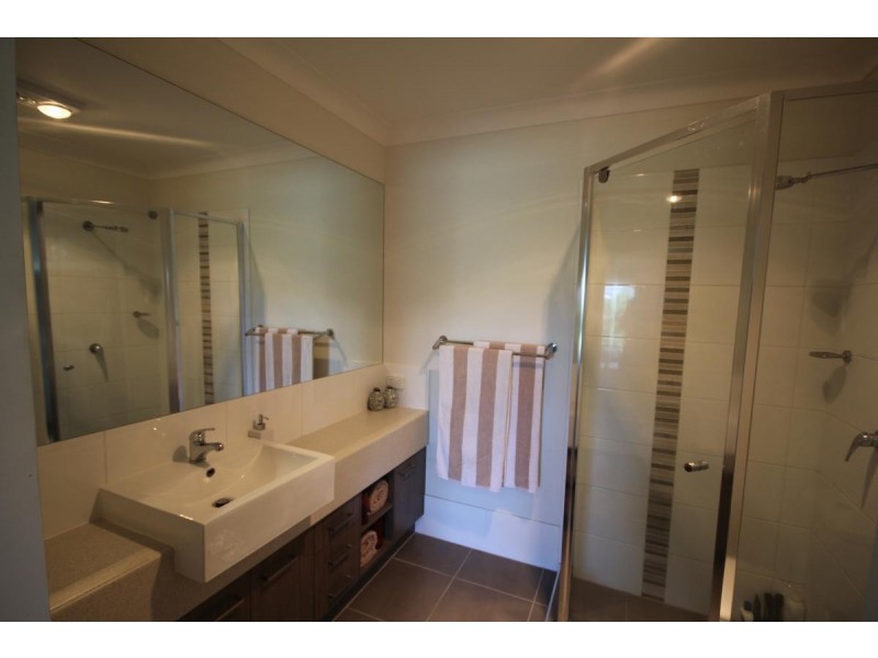 75 O’Reilly Crescent, Springfield Lakes QLD 4300