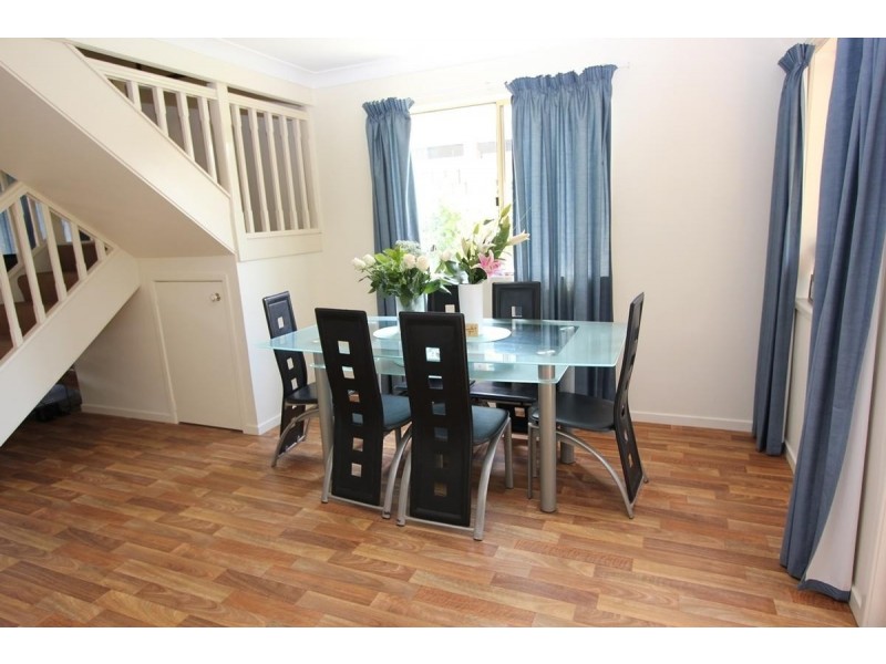 1/24 HOOD STREET, Sherwood QLD 4075