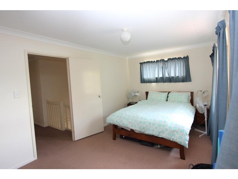 1/24 HOOD STREET, Sherwood QLD 4075