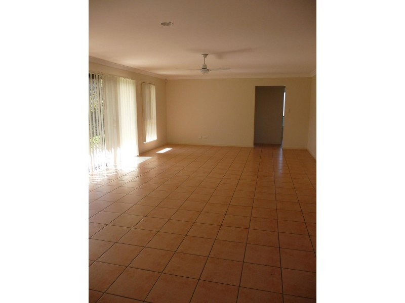 5 WAXBERRY COURT, Redbank Plains QLD 4301