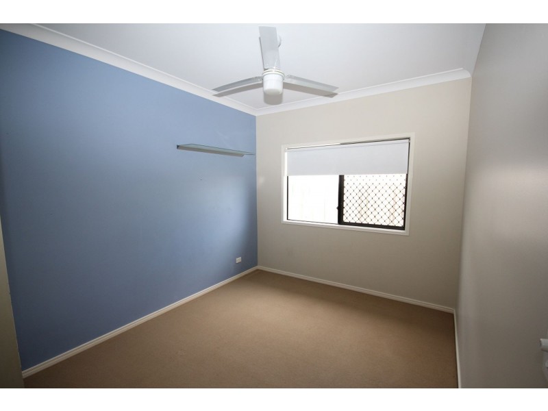 275 LAKESIDE AVENUE, Springfield Lakes QLD 4300