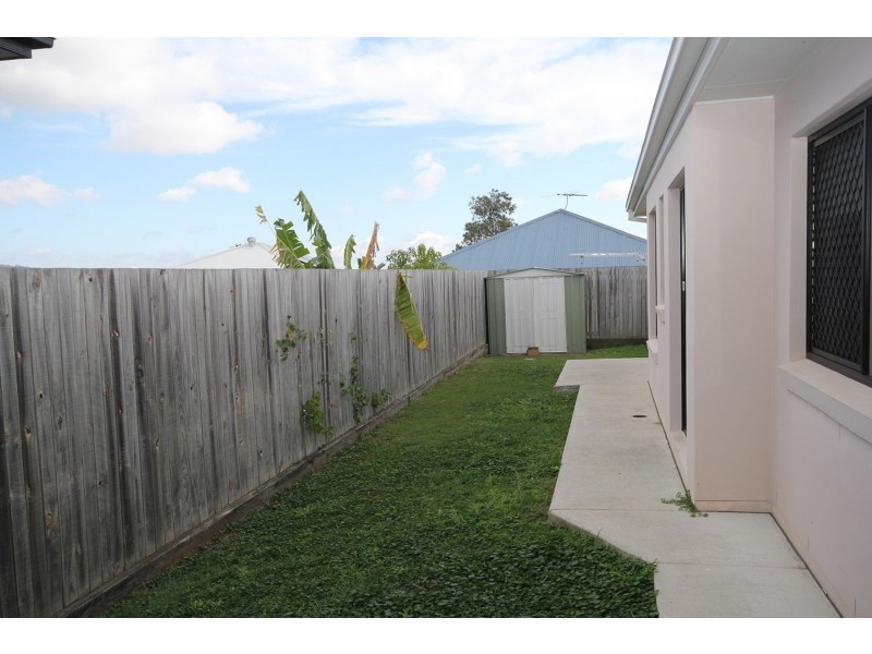 275 LAKESIDE AVENUE, Springfield Lakes QLD 4300