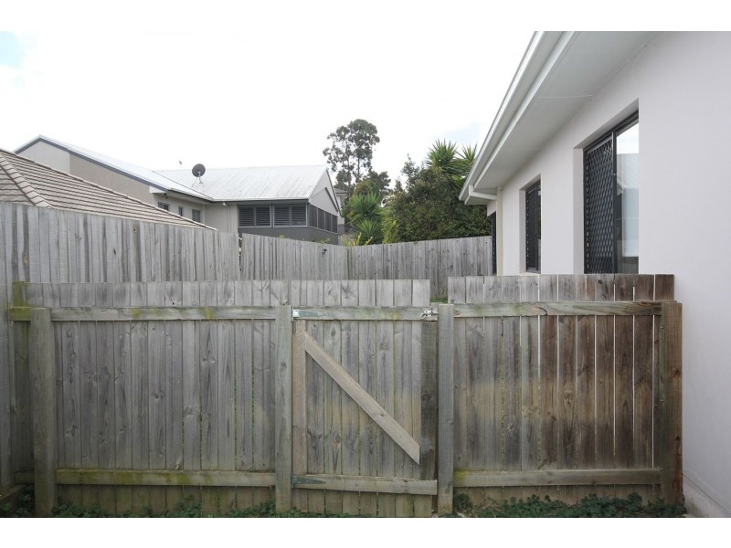 275 LAKESIDE AVENUE, Springfield Lakes QLD 4300