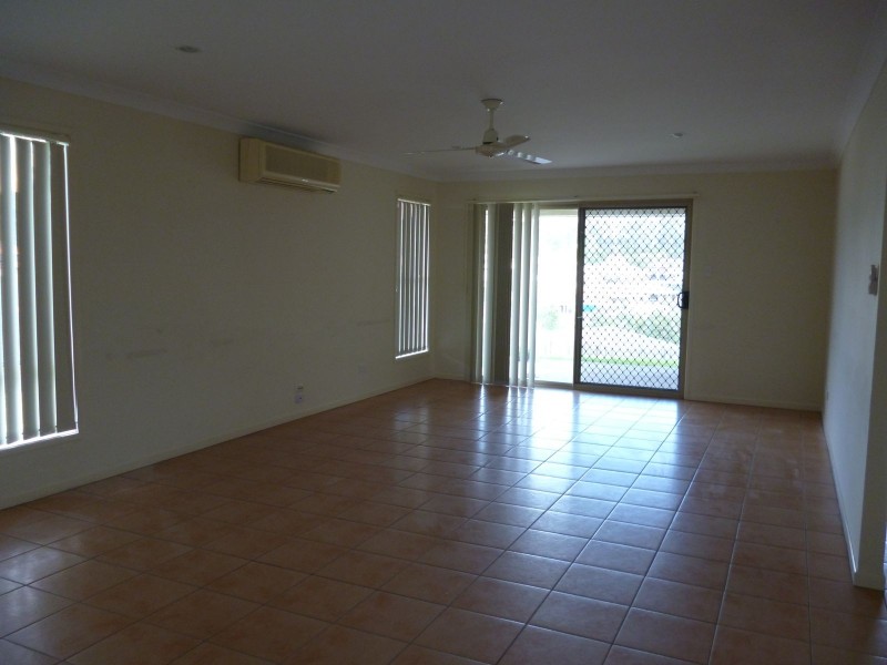 17 SKINNER STREET, Collingwood Park QLD 4301