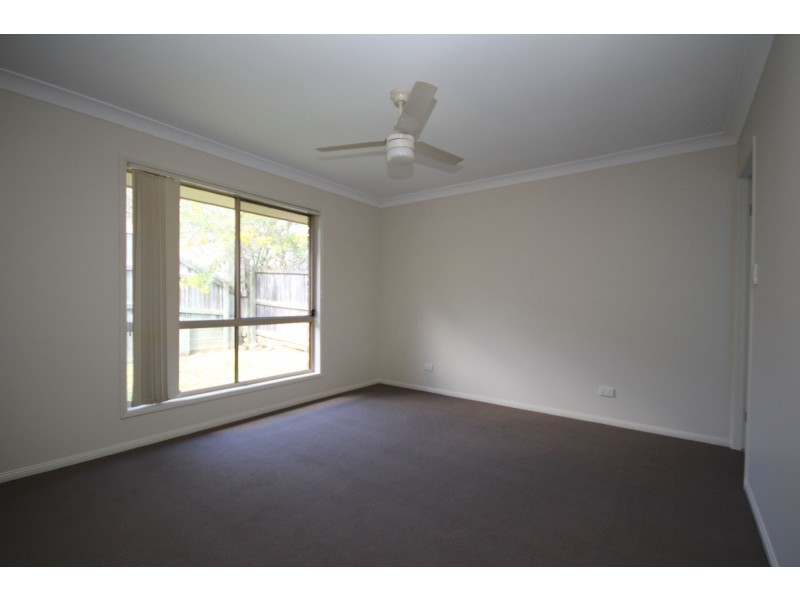 147 JUBILEE AVENUE, Forest Lake QLD 4078