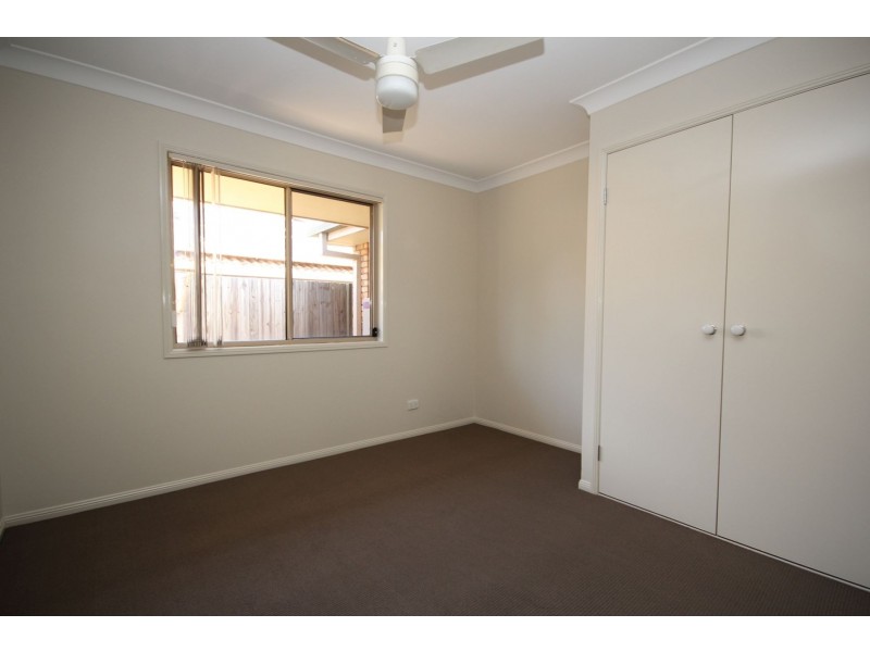 147 JUBILEE AVENUE, Forest Lake QLD 4078