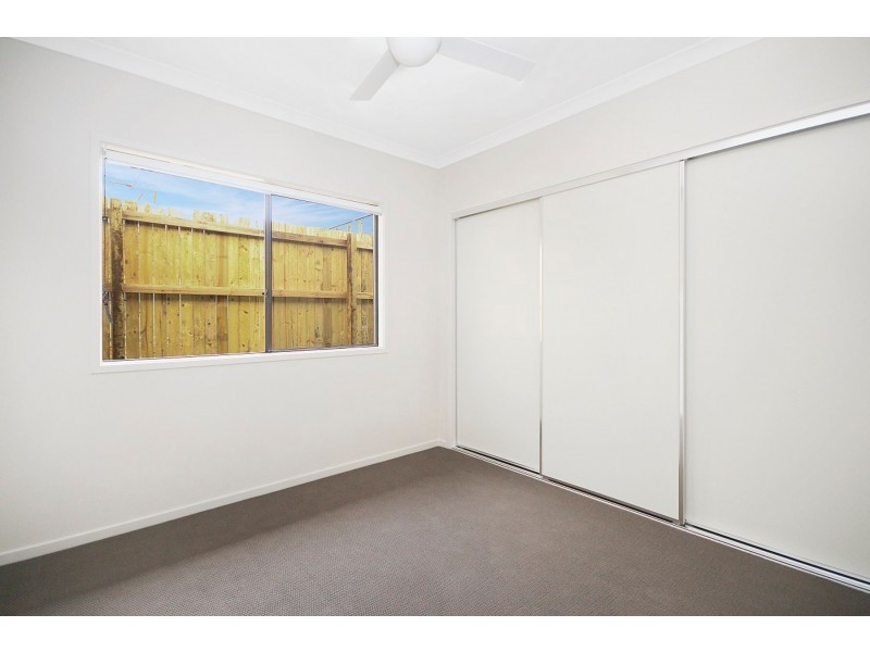 5 HARDWOOD STREET, Spring Mountain QLD 4124