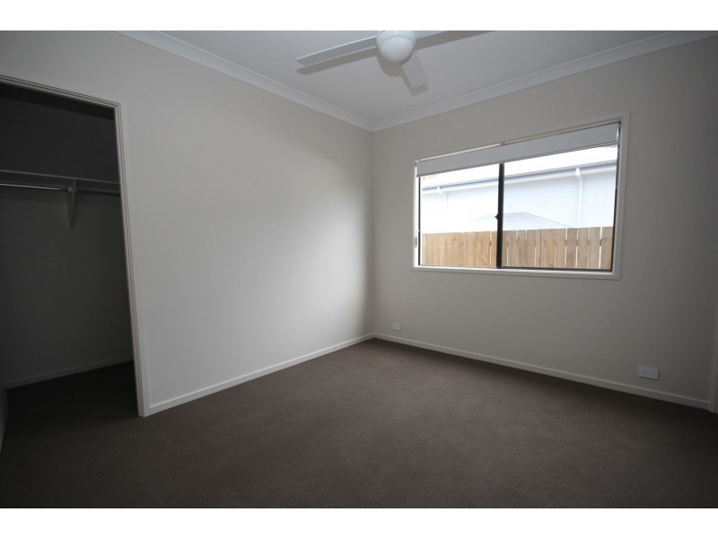 5 HARDWOOD STREET, Spring Mountain QLD 4124