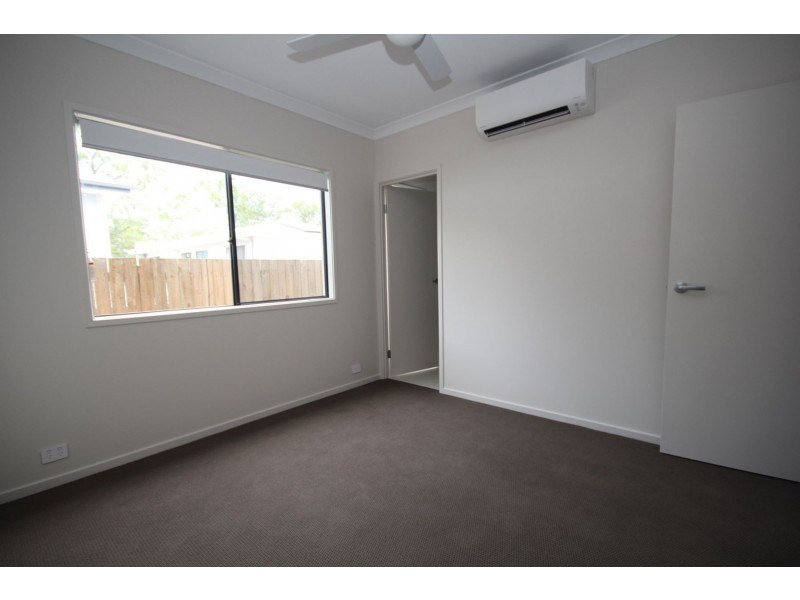 5 HARDWOOD STREET, Spring Mountain QLD 4124