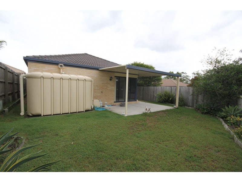 4 OAK LEAF STREET, Springfield Lakes QLD 4300