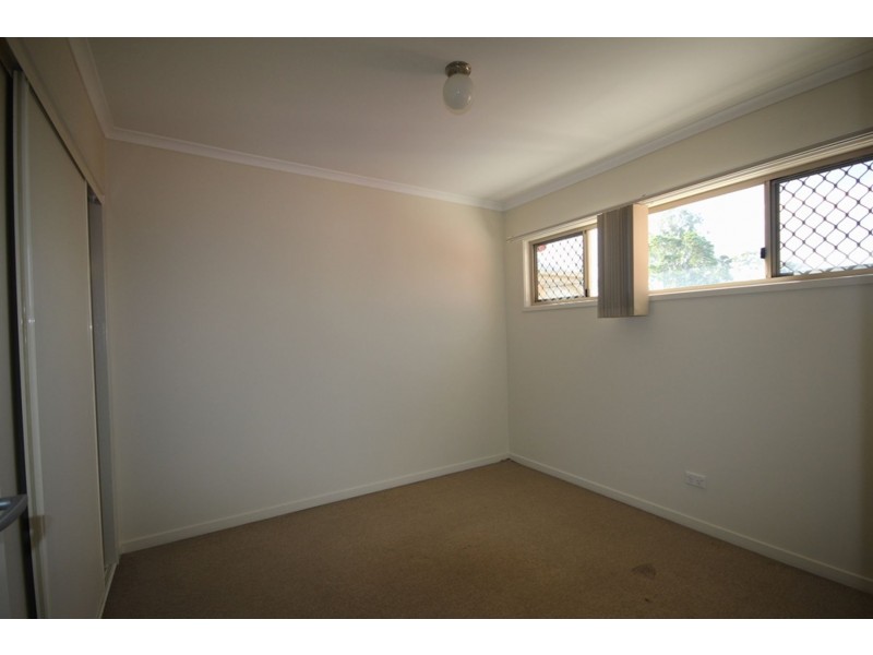 3/25 LAW STREET, Redbank QLD 4301