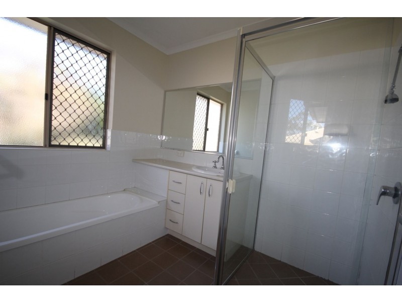 3/25 LAW STREET, Redbank QLD 4301