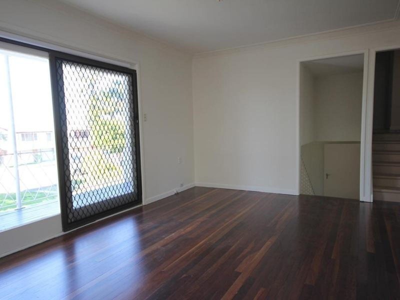 23 Raceview Street, Eastern Heights QLD 4305