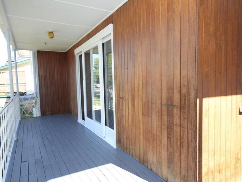 23 Raceview Street, Eastern Heights QLD 4305