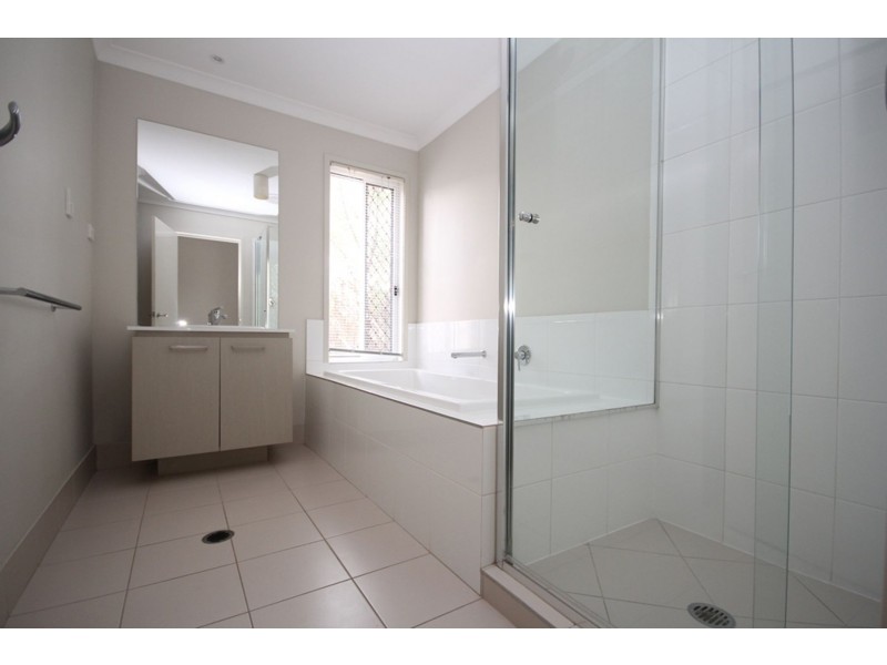 11 Escarpment Drive, Springfield QLD 4300