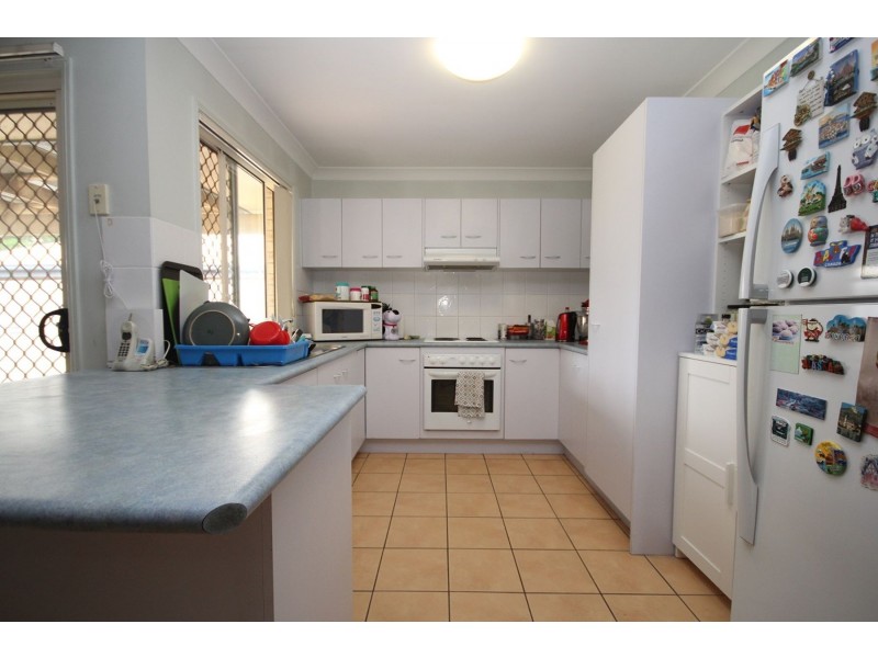 6 Horton Place, Forest Lake QLD 4078