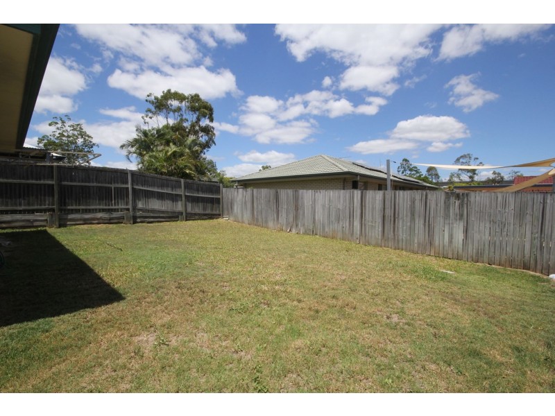 6 Horton Place, Forest Lake QLD 4078