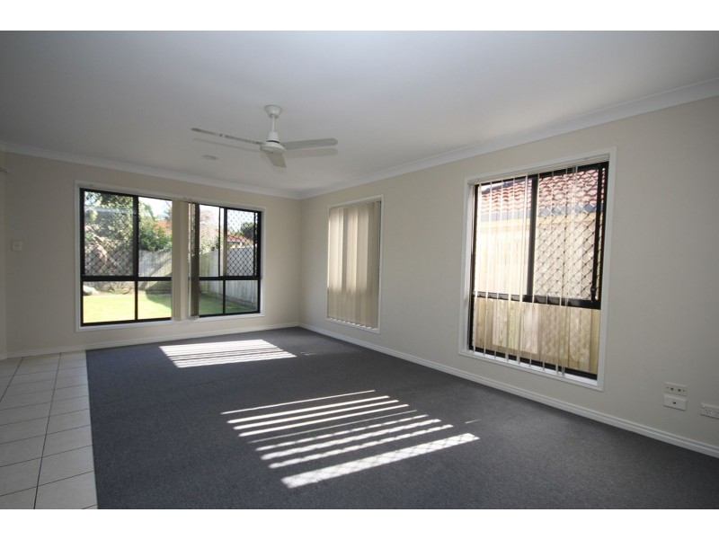 9 Starr Street, Forest Lake QLD 4078