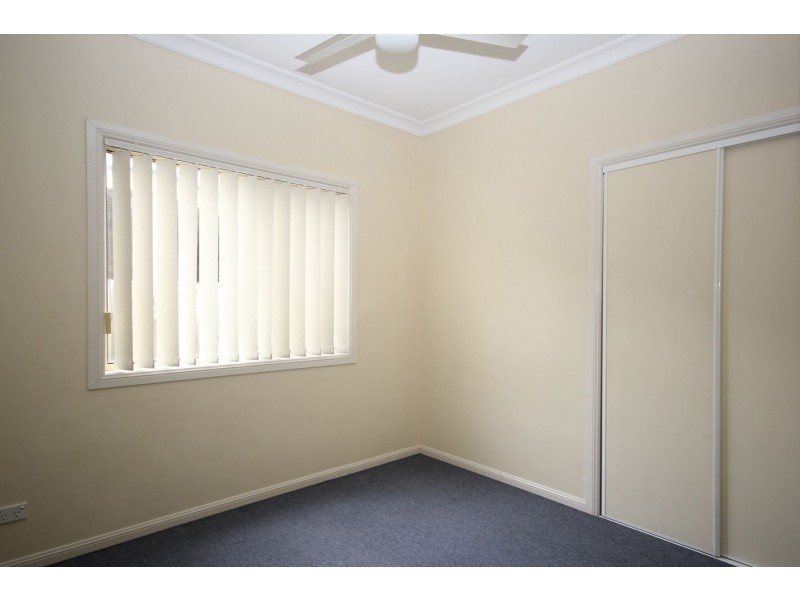 9 Berkshire Place, Springfield Lakes QLD 4300
